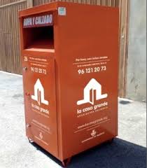 contenedor de ropa la casa grande valencia