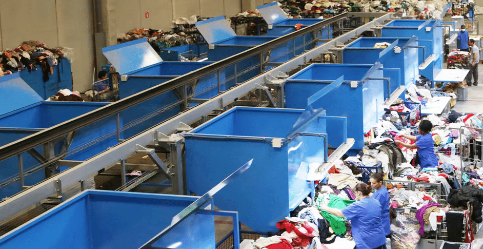 Donar tu ropa: ¿Quiénes se encargan del reciclaje de tus prendas? 1 donar tu ropa